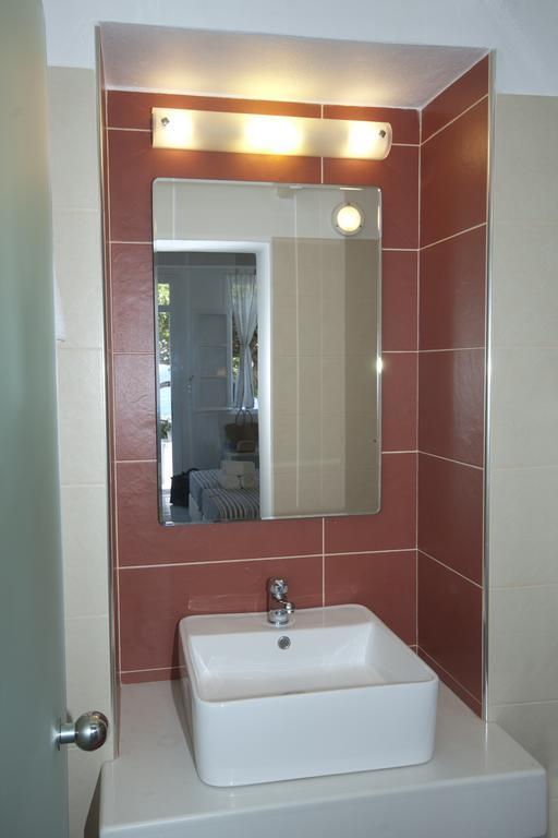 Asimina Hotell Tourlos Rum bild